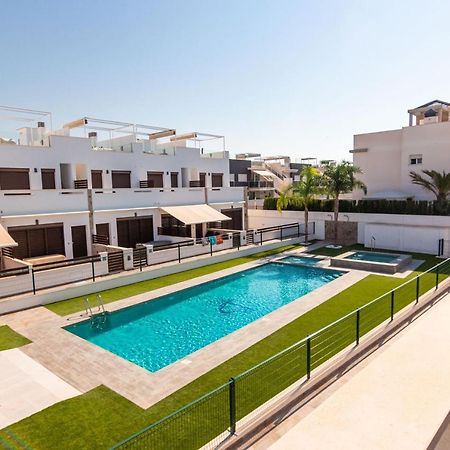 Bahia Homes Торевиеха Екстериор снимка