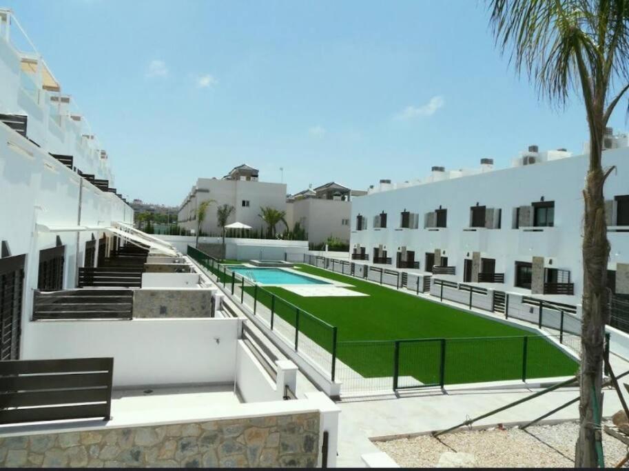 Bahia Homes Торевиеха Екстериор снимка