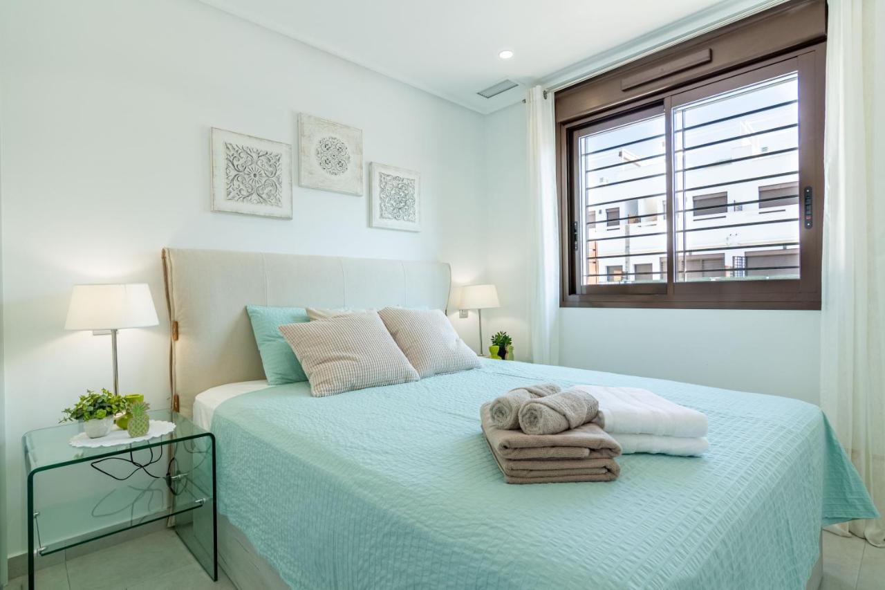 Bahia Homes Торевиеха Екстериор снимка